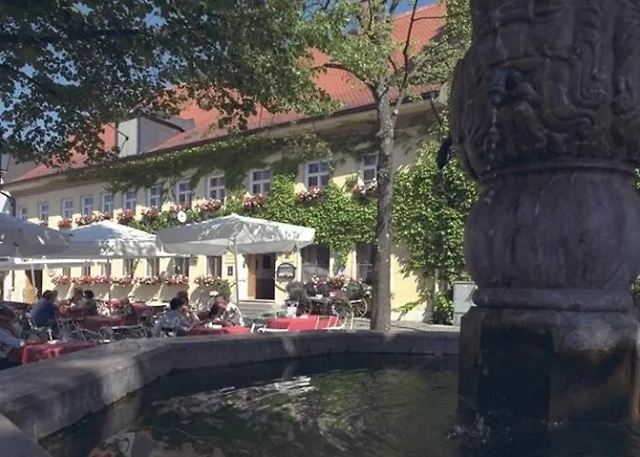 Отель Altstadt-hotel Zieglerbraeu Дахау