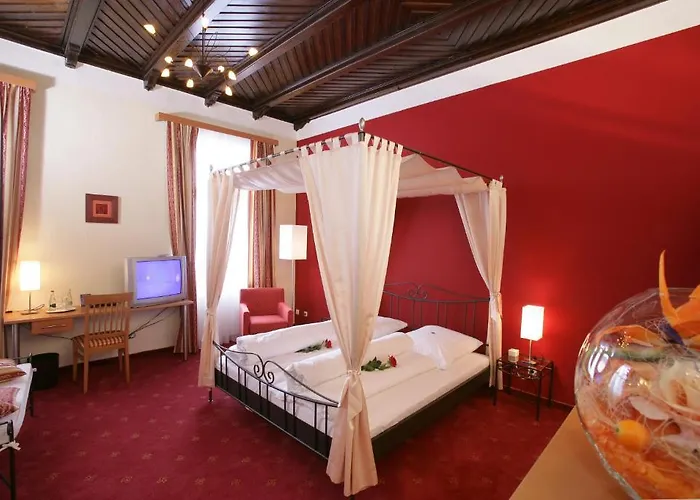 Altstadt-hotel Zieglerbraeu Отель
