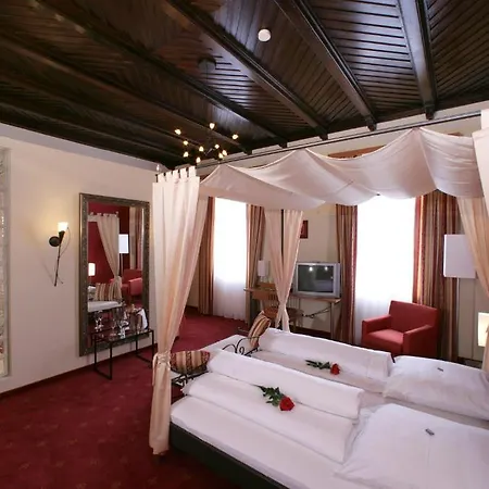 Altstadt-hotel Zieglerbraeu