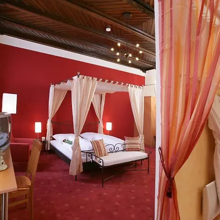 Altstadt-hotel Zieglerbraeu Hotel 3*